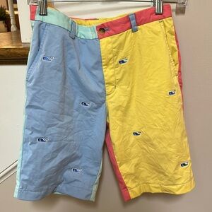 Vineyard Vines Embroidered Whale Breaker shorts